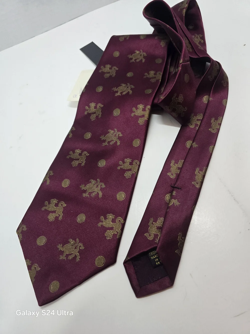 Anne Klein Men Burgundy Tie with Gold Crest Motif